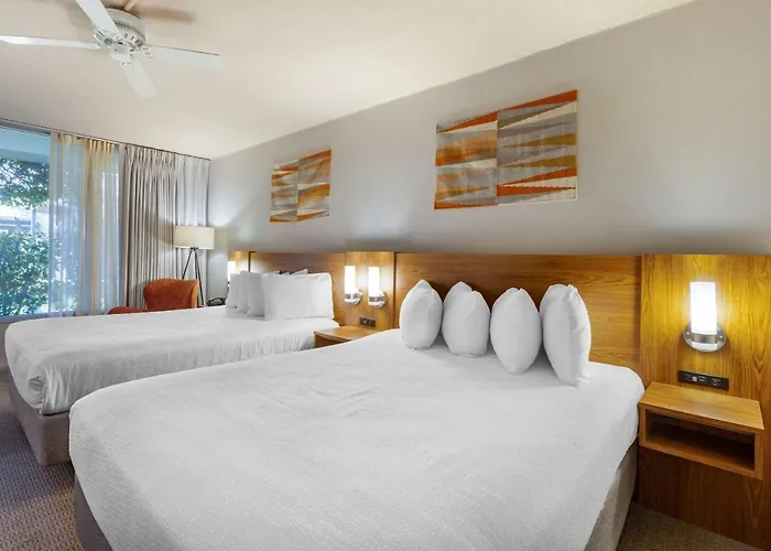 Western Papago & Hotel