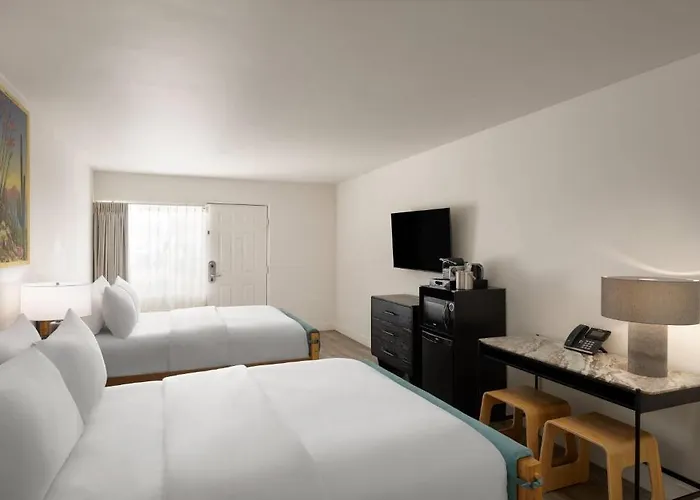Western Papago & Hotel Scottsdale